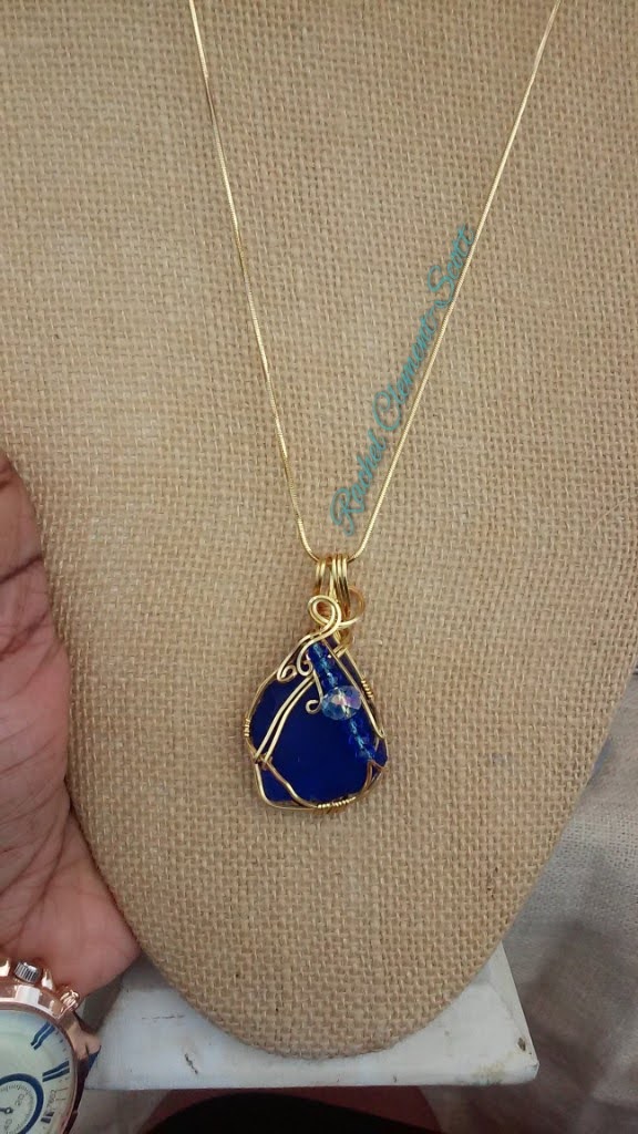 Sculpted sea glass pendant necklace