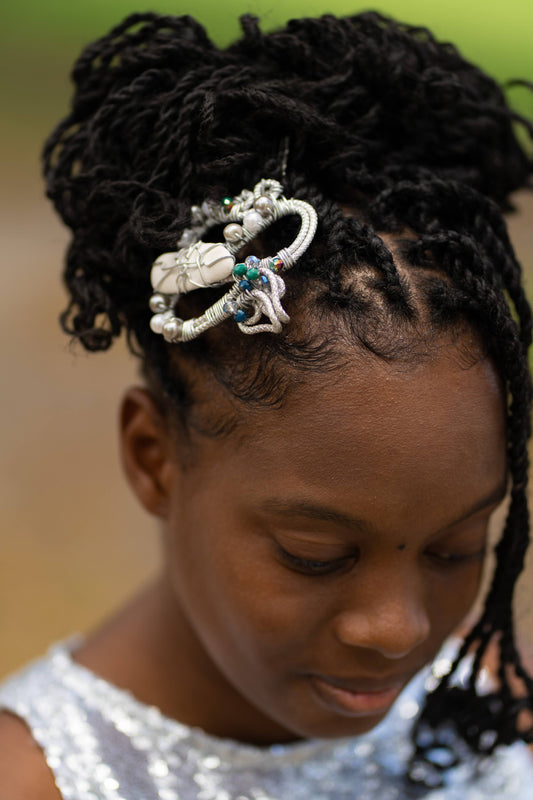 Bridal hair accessories